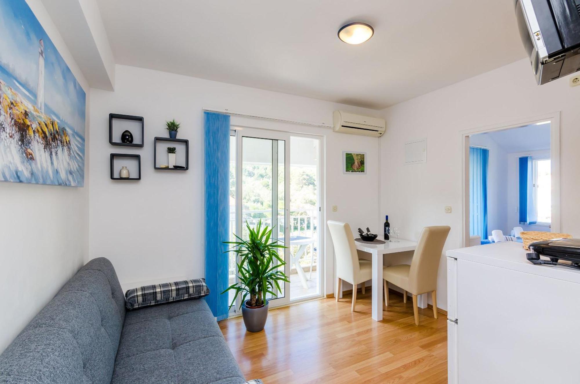 Apartments Lorena Mljet ポメナ エクステリア 写真